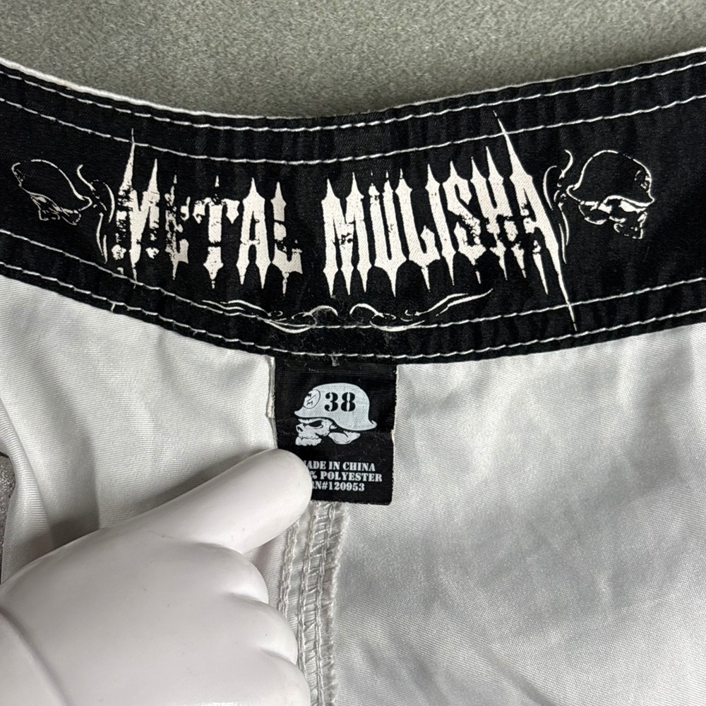 Metal Mulisha Mens Grey Black Skull Graphic Board Shorts Swim Trunks Size 38 - Picture 7 of 8